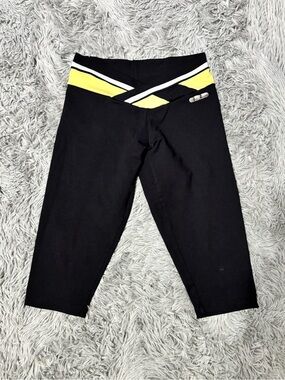 Bia Brazil Black Capri 3/4 Leggings with Yellow Crossover Waistband